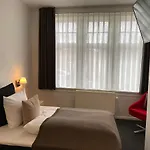提特豪特莱特酒店 酒店